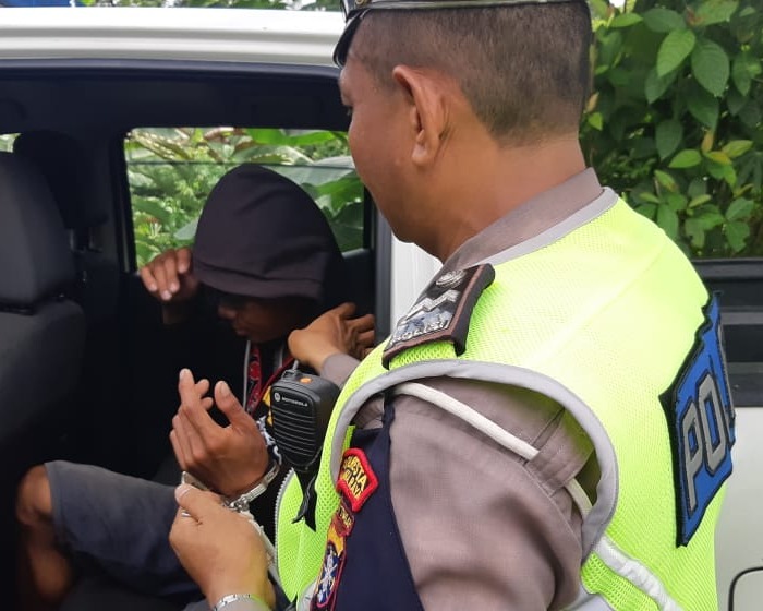  Anggota Unit Patroli Satlantas Polresta Palangka Raya Berhasil Meringkus Seorang Pria Berinisial RA