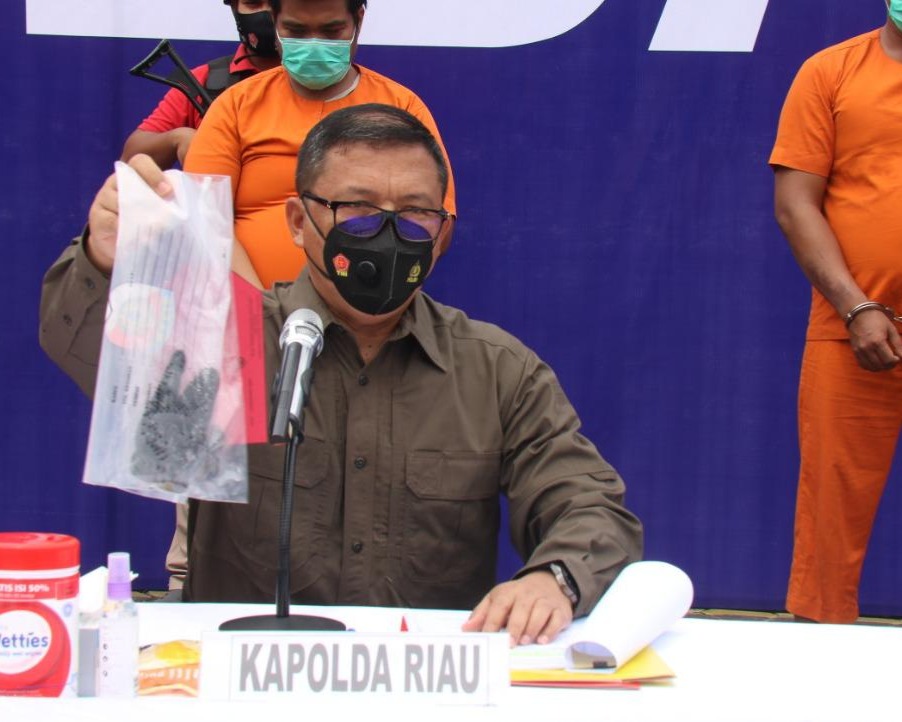 Polda Riau Ungkap Tiga Pelaku Pembakaran Kendaraan di Tambusai Utara Kabupaten Rohul