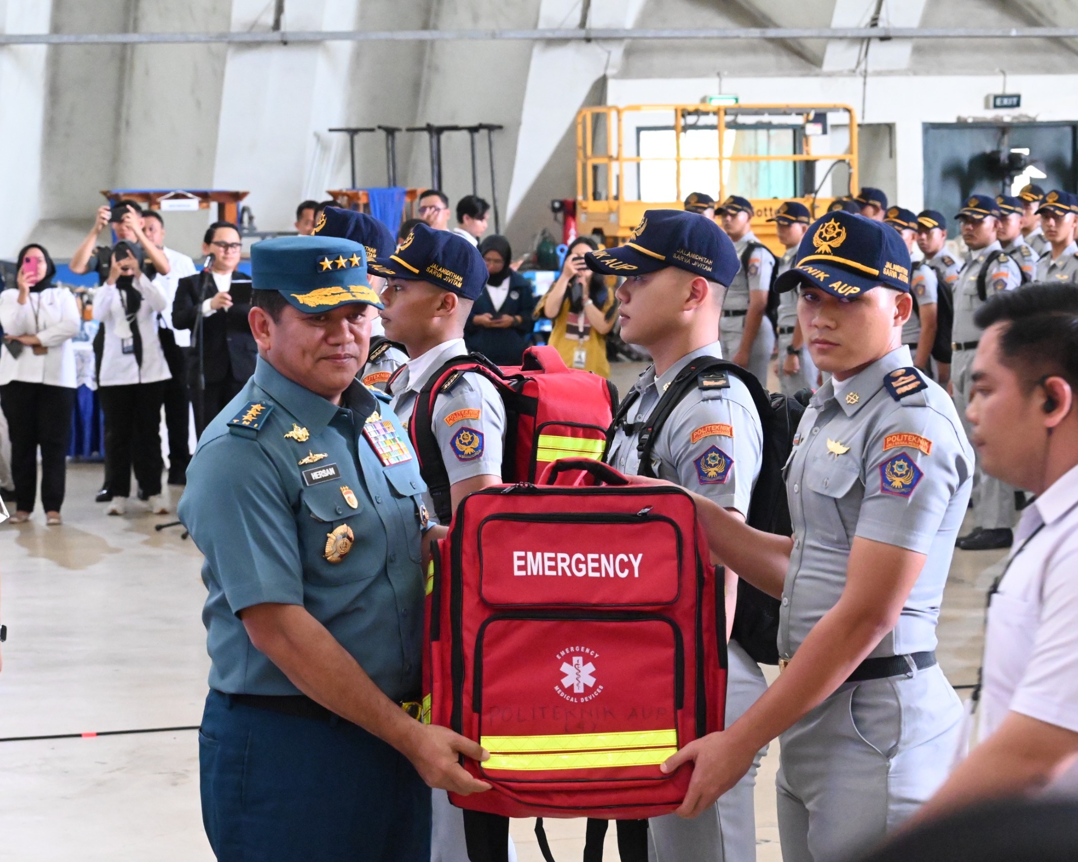Pangkodau I Hadiri Pelepasan Taruna Sekolah Kedinasan Ke Lokasi Bencana Sumatera