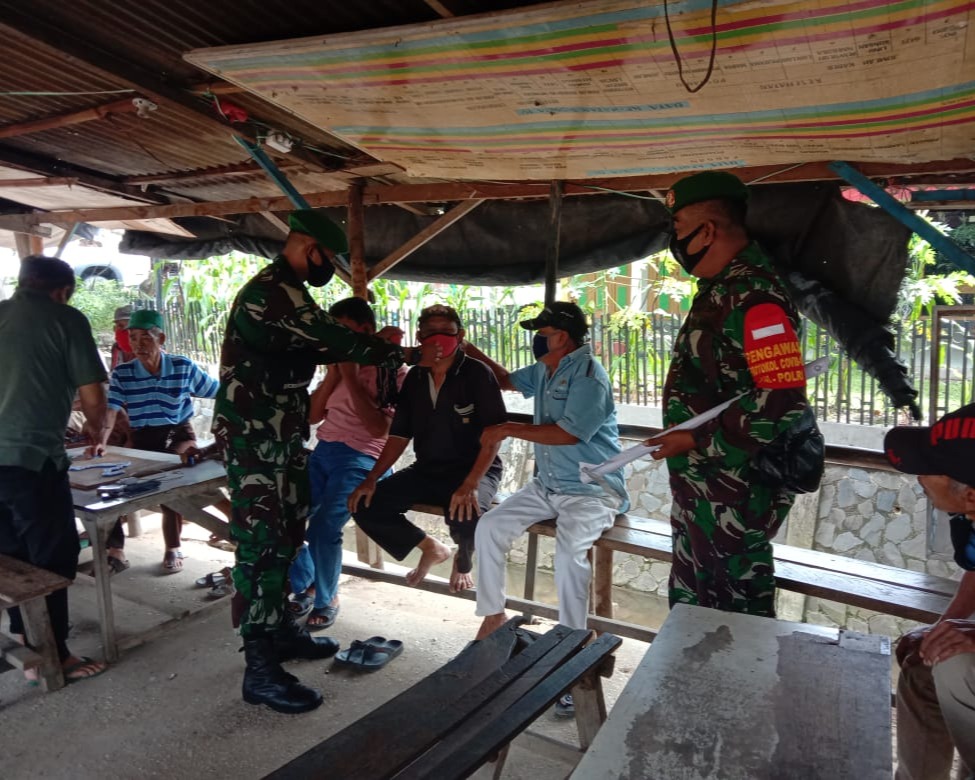 Babinsa Kodim 0301/PBR Gelar Operasi Cegah Covid-19 dan Disiplin Protokol Kesehatan