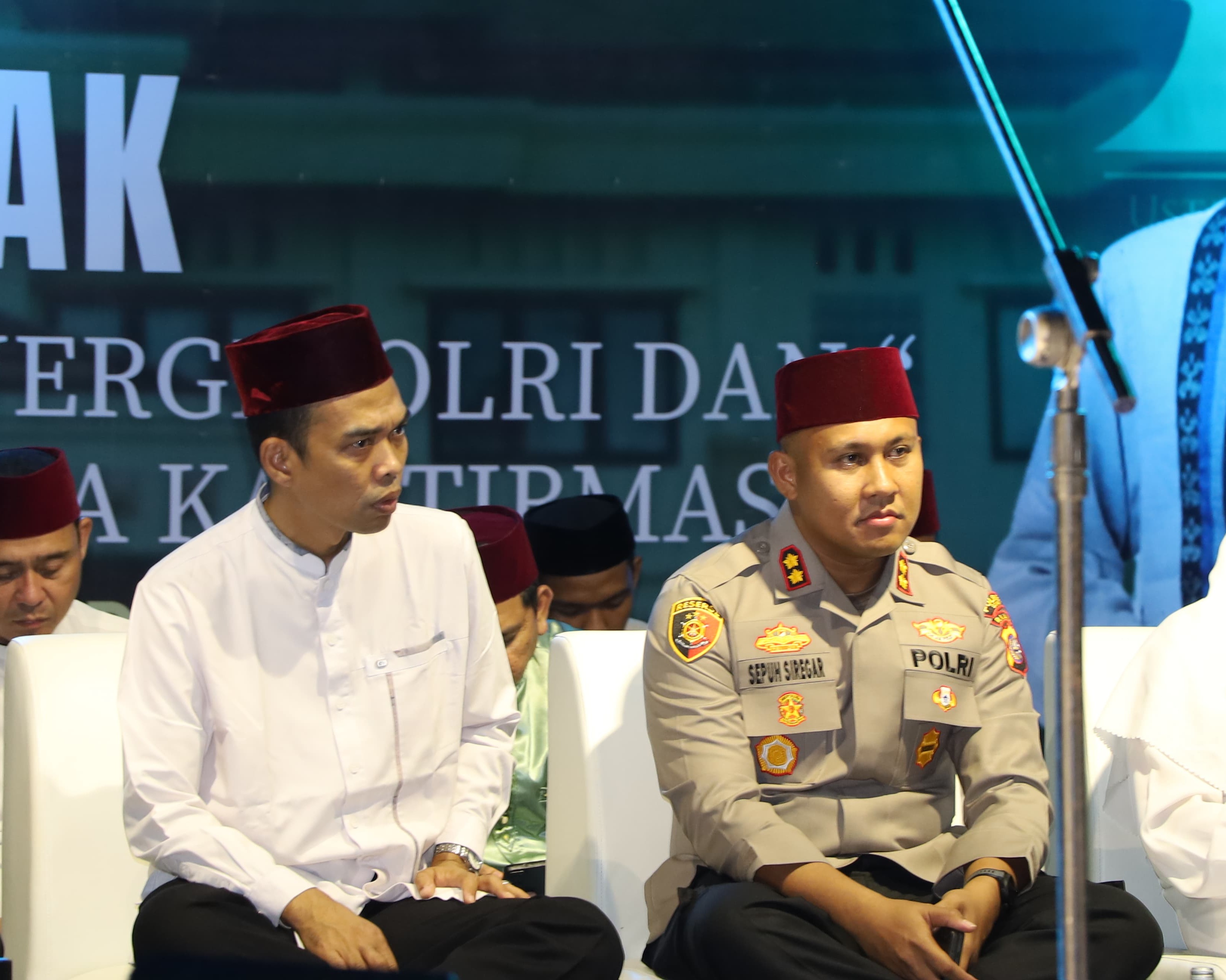 Kapolda Riau Hadiri Tabligh Akbar Ramadhan 1447 H Polres Siak Bersama UAS, Perkuat Sinergi Polri dan Masyarakat Di Bulan Suci