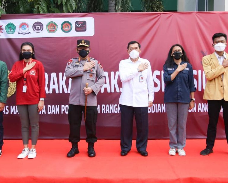Kapolri Apresiasi 30 Tahun Pengabdian Alumni Akpol 91, Bersama Mahasiswa Gencarkan Vaksinasi Massal Percepat Herd Immunity