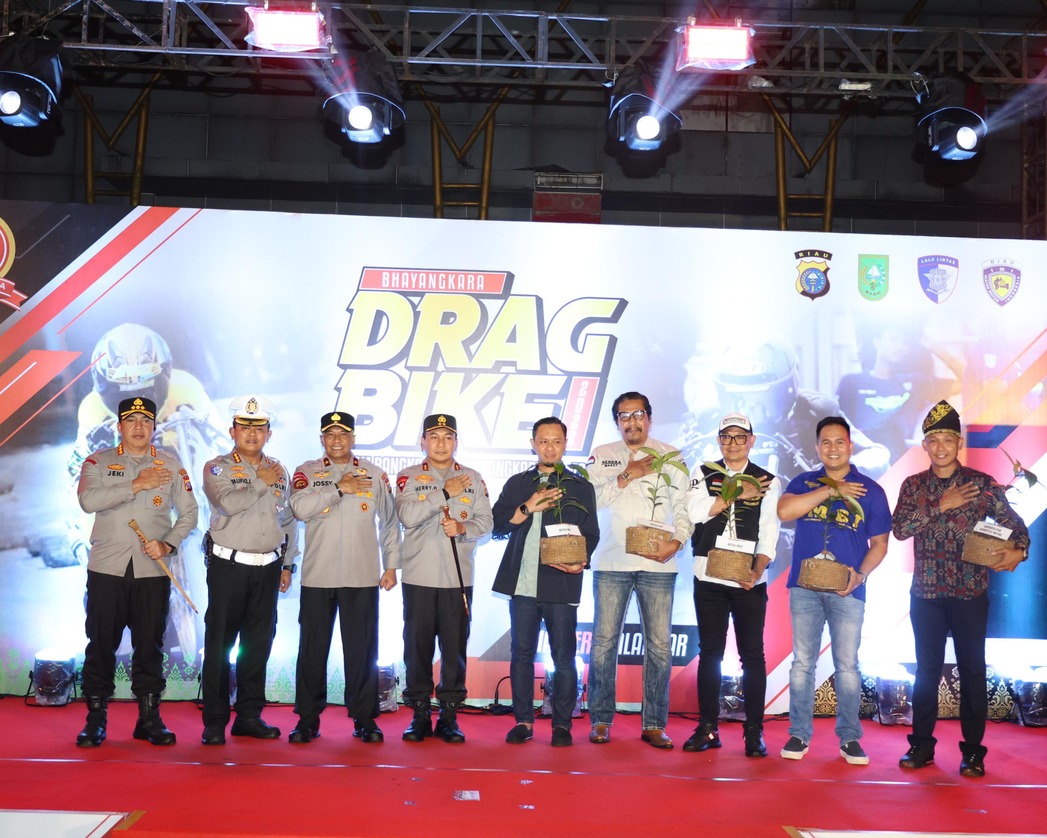 Polda Riau Gelar Bhayangkara Drag Bike 2025, Dukung Riau Zero Balap Liar