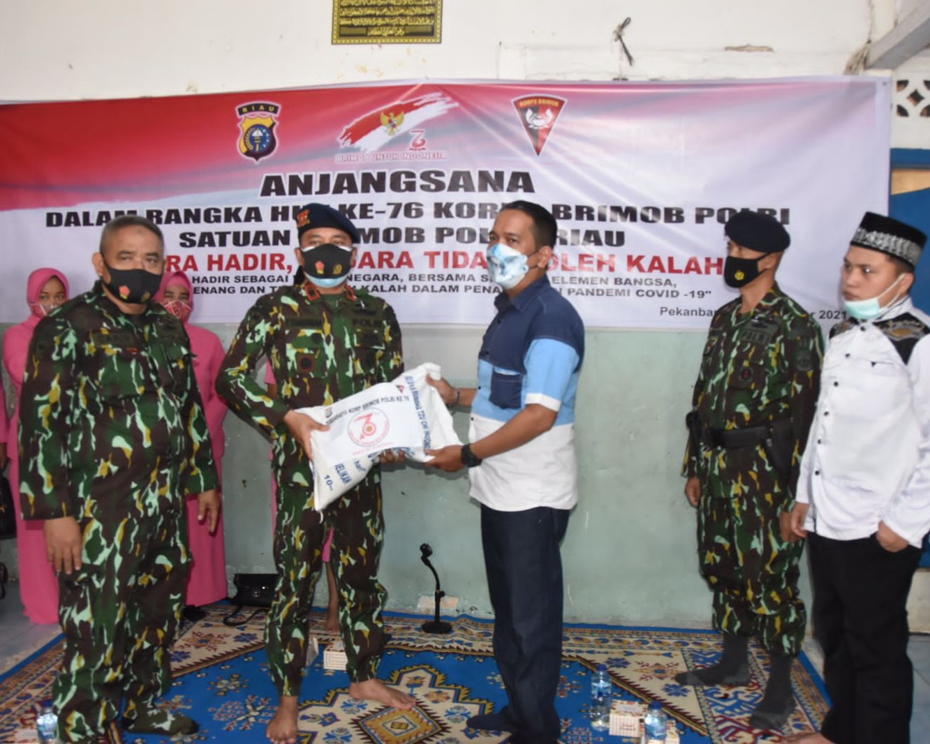 Anjangsana Satuan Brimob Polda Riau Ke Panti Asuhan Dalam Rangka HUT Korps Brimob Polri Ke-76