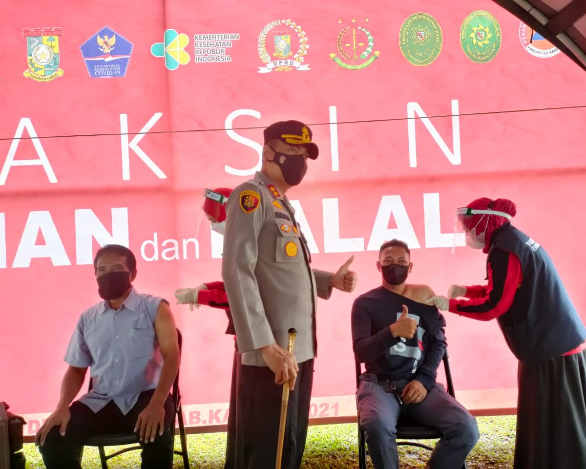 Polres Kampar Gelar Vaksinasi Massal Serentak Menjelang Hari Bhayangkara Ke-75, Diikuti Ribuan Warga