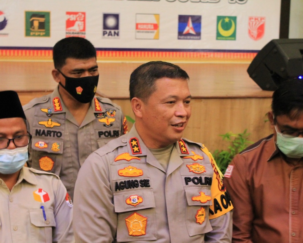 Bawaslu Riau, KPU dan Kapolda Gelar Deklarasi Bersama Partai Politik Untuk Wujudkan Pilkada Serentak Aman, Damai dan Kondusif Ditengah Pandemi Covid-19