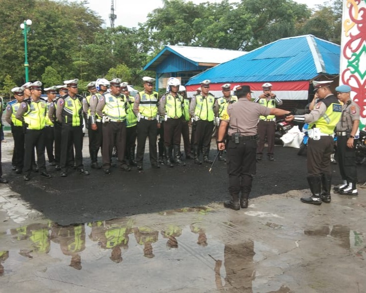 Pastikan Bebas Narkoba, Personel Satlantas Polresta Palangka Raya Tes Urine