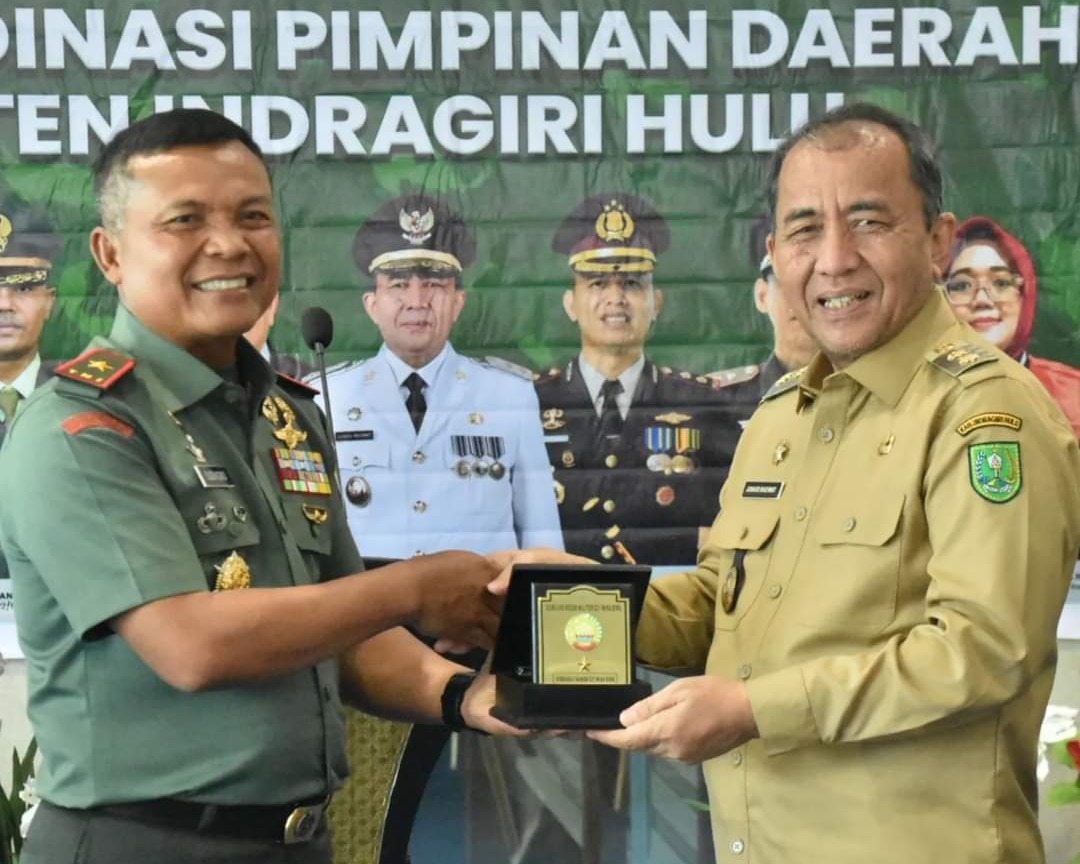 Kunker Danrem 031/Wira Bima Brigjen TNI Sugiyono Ke Inhu Langsung Disambut Plt Bupati INHU