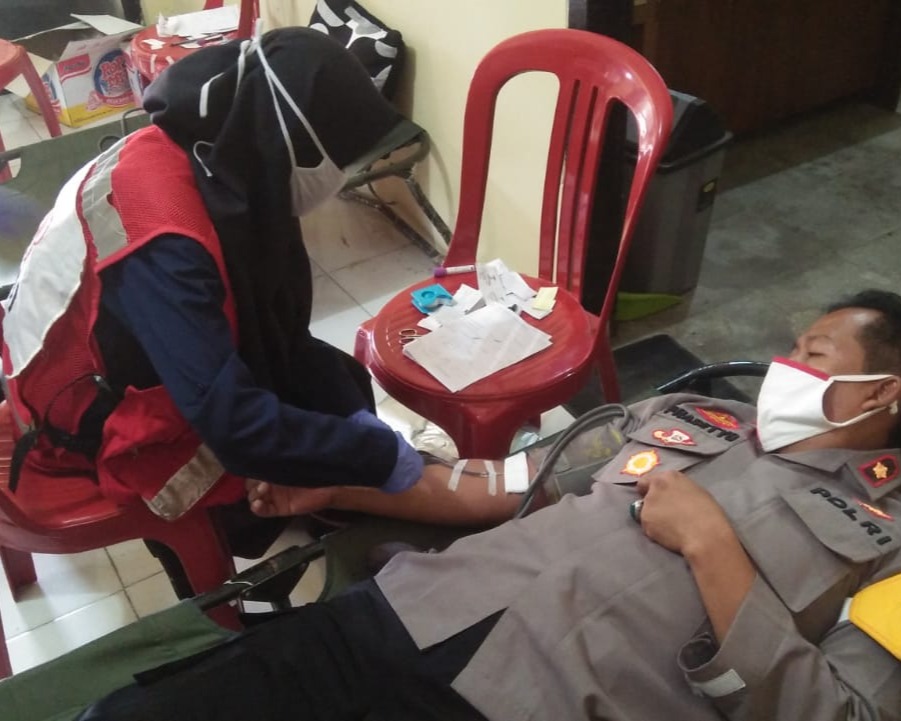 Puluhan Anggota Polres Tubaba Lakukan Donor Darah