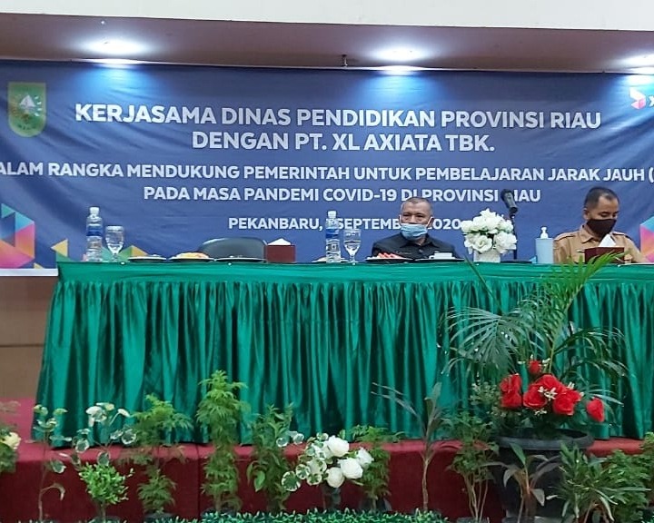 Dinas Pendidikan Provinsi Riau Kembali Mendapatkan Kerjasama Bantuan Paket Kuota Internet Bagi Pelajar Sebanyak 60.000 Kartu Perdana