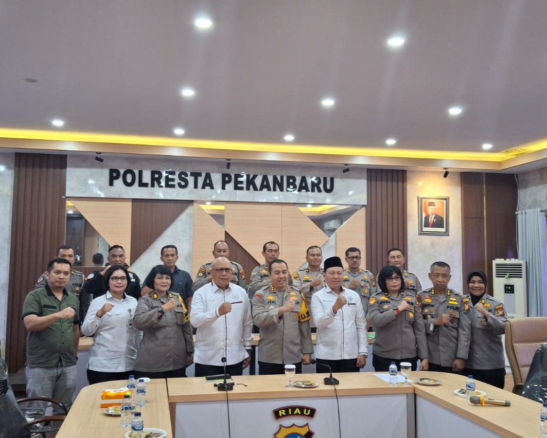 Polresta Pekanbaru Mendapatkan Penghargaan 10 Besar Terbaik Kompolnas Award