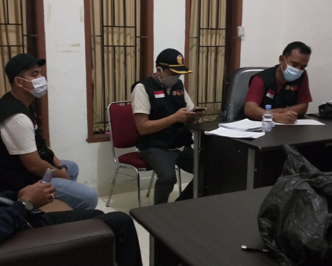 Tim Patroli Money Politic Bawaslu Inhu Menemukan 146 lembar Amplop Berisikan Uang 50.000 Rupiah