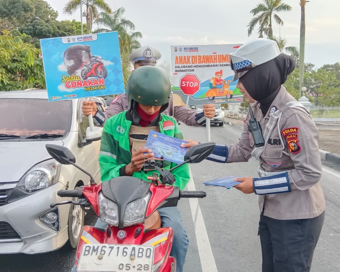 Ditlantas Polda Riau Gencar Kampanyekan Keselamatan di Kawasan Tugu Perjuangan Kota Pekanbaru