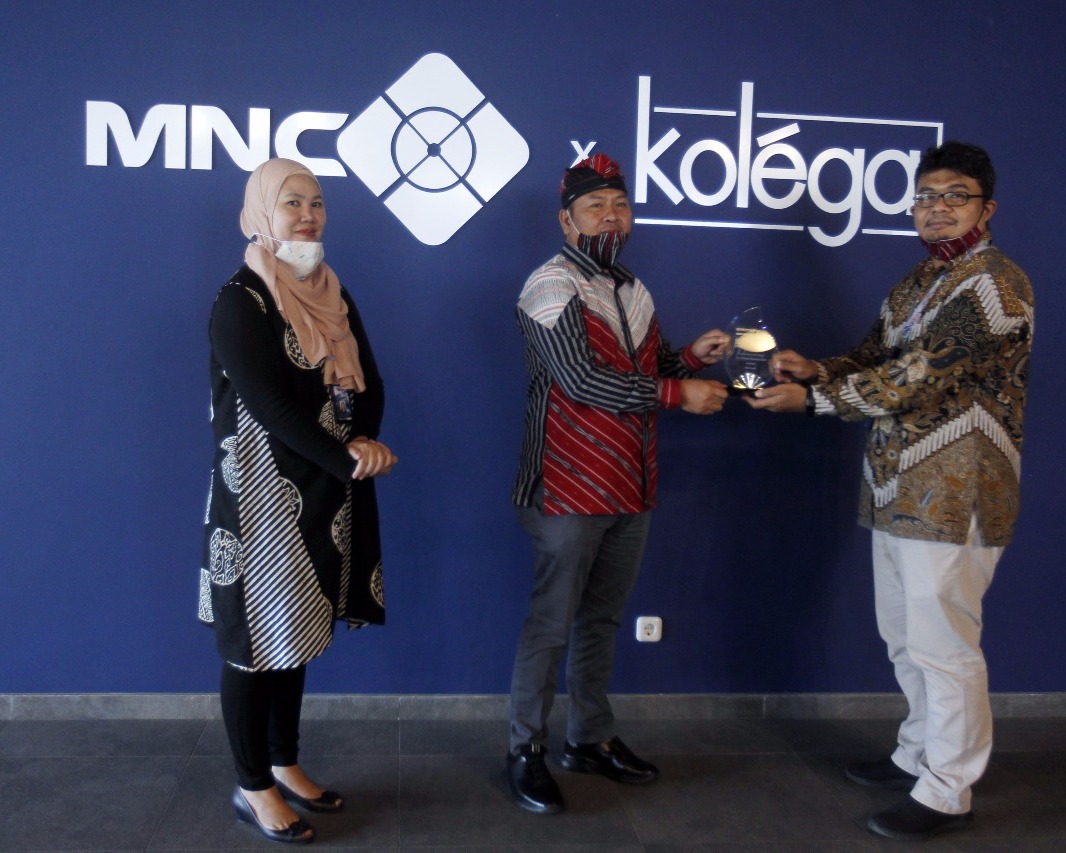 Kelima Kalinya, Bupati Taput Raih Penganugrahan Kepala Daeah Inovatif 2020 Kategori Ekonomi