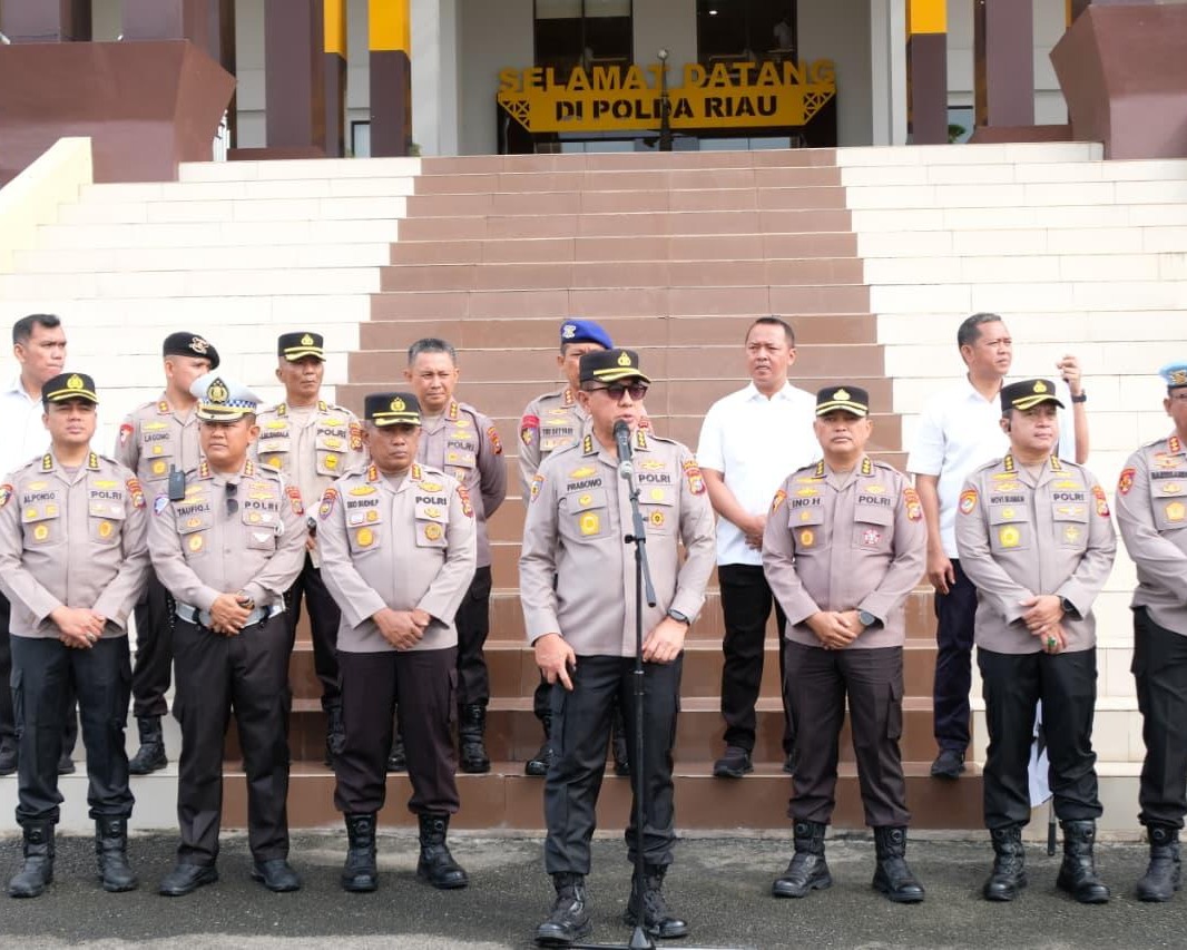Bantuan Polda Riau Ke Kabupaten Agam Tak Putus, Kini Kirim 30 Tangki Air