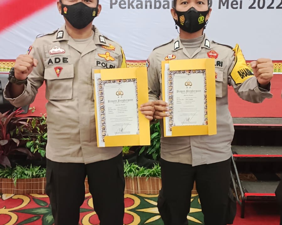 Tiga Personel Bhabinkamtibmas Polres Inhu Terima Penghargaan, Ini Prestasinya
