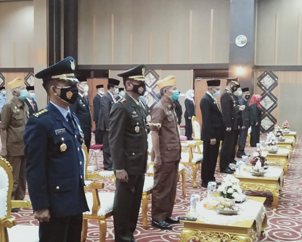 Dandim 0301/PBR Hadiri Upacara Virtual Ziarah Dalam Rangka Memperingati Hari Pahlawan Ke-75 Tahun 2020