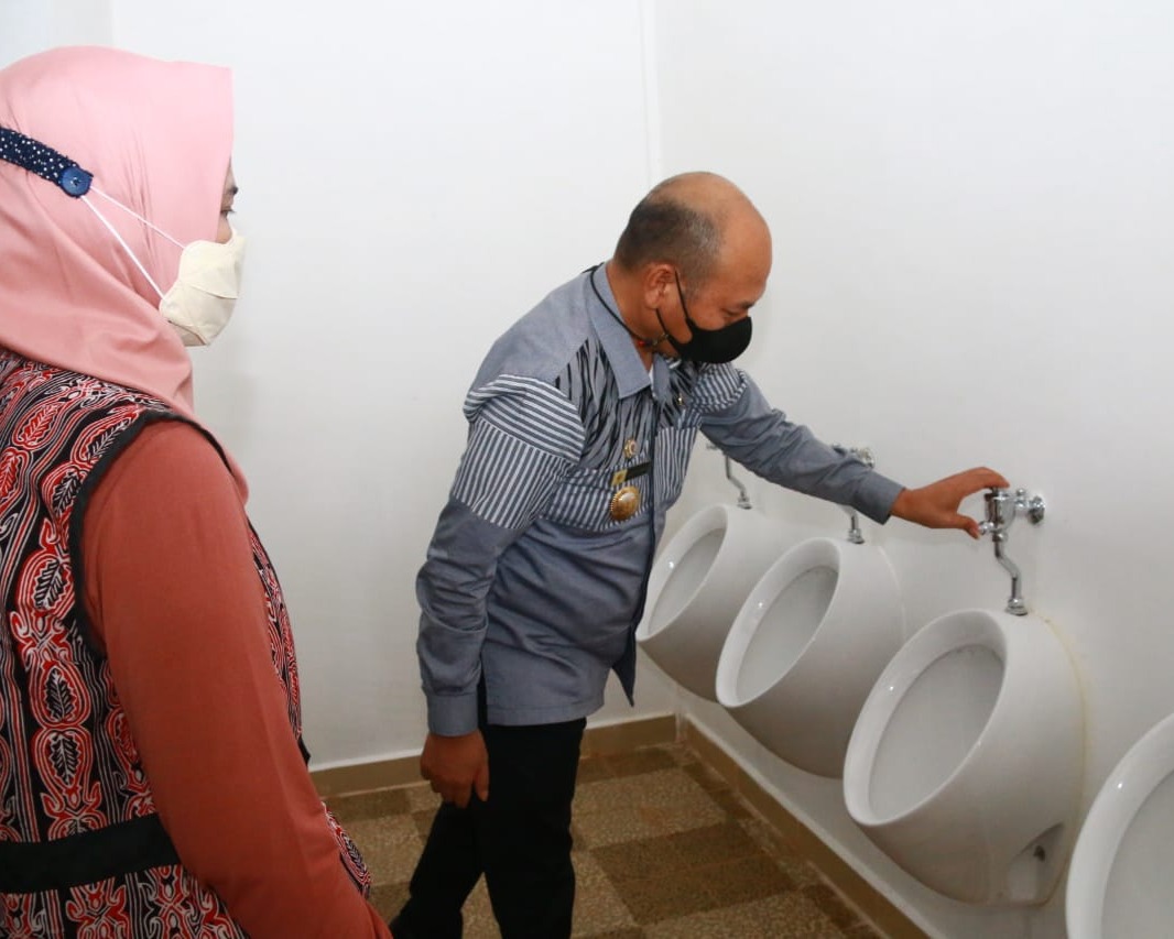 Bupati Taput Hadiri Peresmian Serah Terima Bantuan Program CSR PT Pertamina di Desa Aritonang