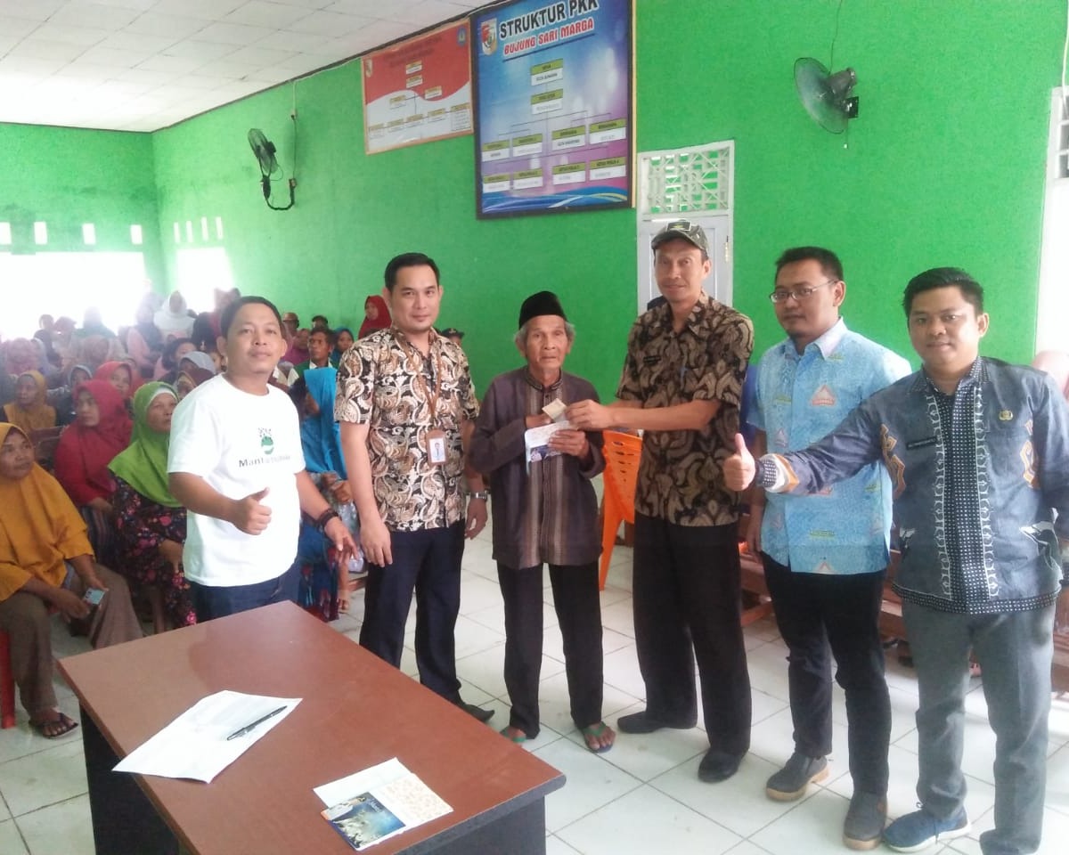 Hari ini Perdana Program Unggulan Bupati Tubaba di Salurkan