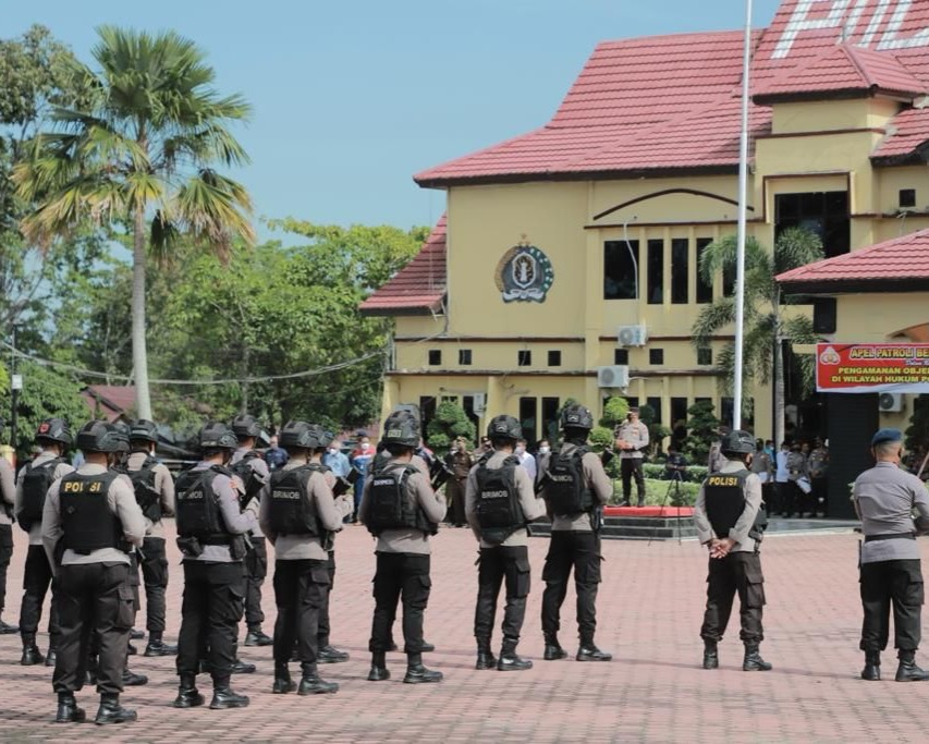 Pastikan Keamanan Obyek Vital Nasional, Kapolda Riau Pimpin Gelar Apel Patroli Berskala Besar Di Polres Rohil