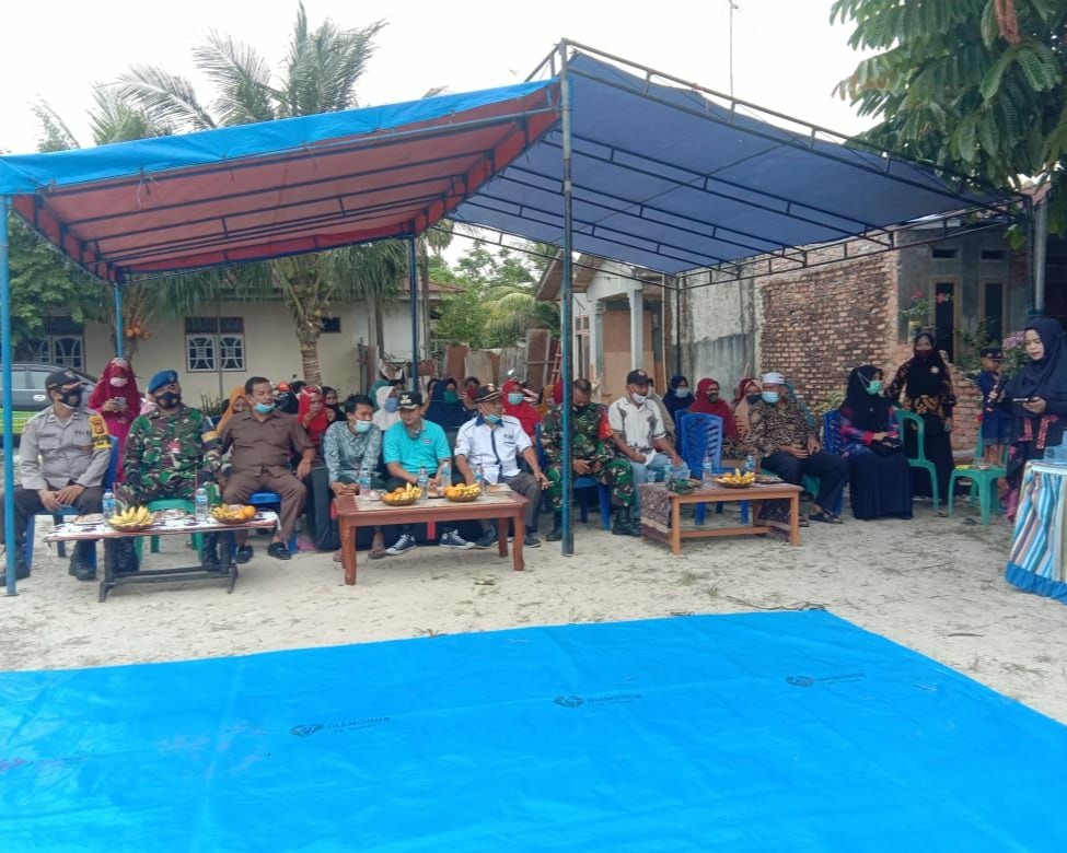 Babinsa Kodim 0301/PBR Hadiri Peresmian Kantor Sekretariat Bank Sampah di Kelurahan Sidomulyo Timur