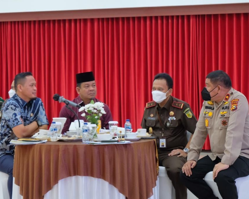 Gelar Coffee Morning Bersama Forkopimda, Kapolda Riau Mengajak Semua Pihak Untuk Bekerjasama Antisipasi Penanganan Karhutla