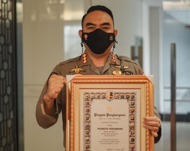 Polresta Pekanbaru Raih Penghargaan Satwil Dengan Capaian Nilai IKPA Terbaik Tahun Anggaran 2021