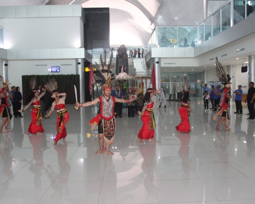 Kedatangan Wakapolda Baru Brigjen Pol. Drs. Indro Wiyono, M.Si Di Jemput Kapolda Kalteng Beserta Jajaran