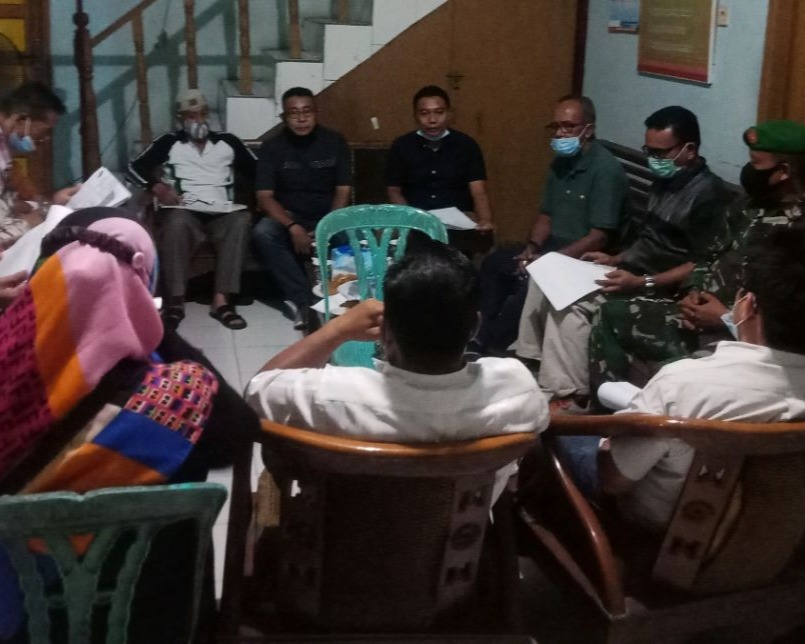Babinsa Kodim 0301/PBR Hadiri Musyawarah Verifikasi DTKS di Kantor Kelurahan
