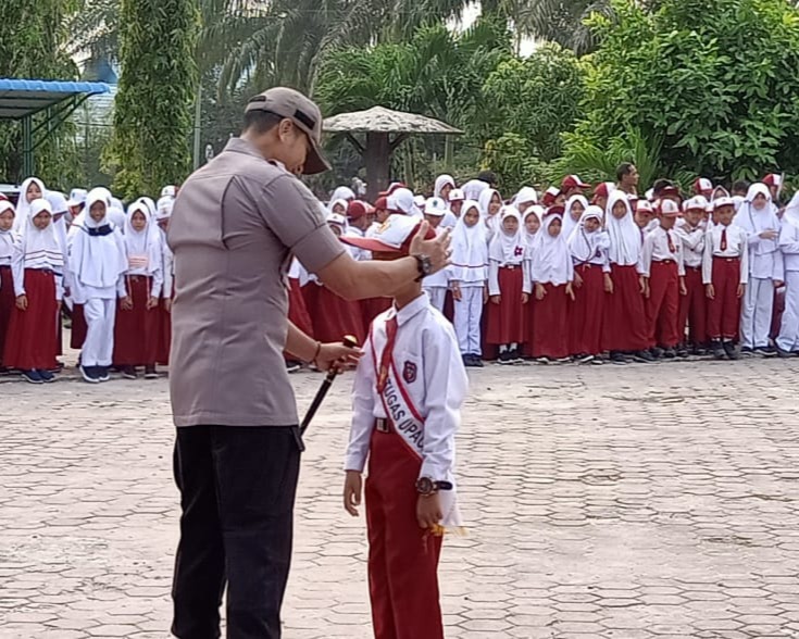 Kapolres Kampar Gelar Police Goes To School di SD Negeri 005 Langgini Kecamatan Bangkinang Kota